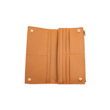 Women's wallet with flap closure