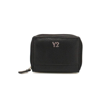 Women's purse with logo on the front